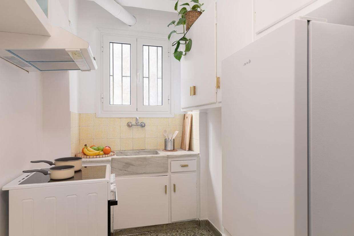 Comfort Aparment In Exarcheia أثينا المظهر الخارجي الصورة